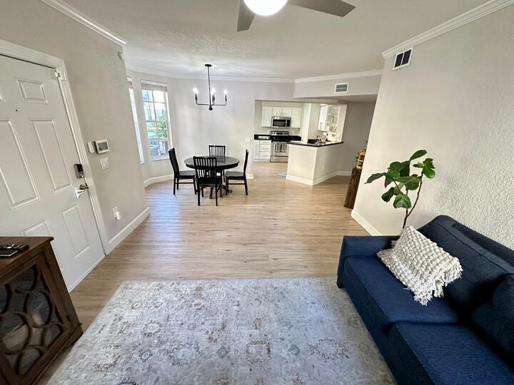 Property Photo: 1809 E Belmont Place FL 33436