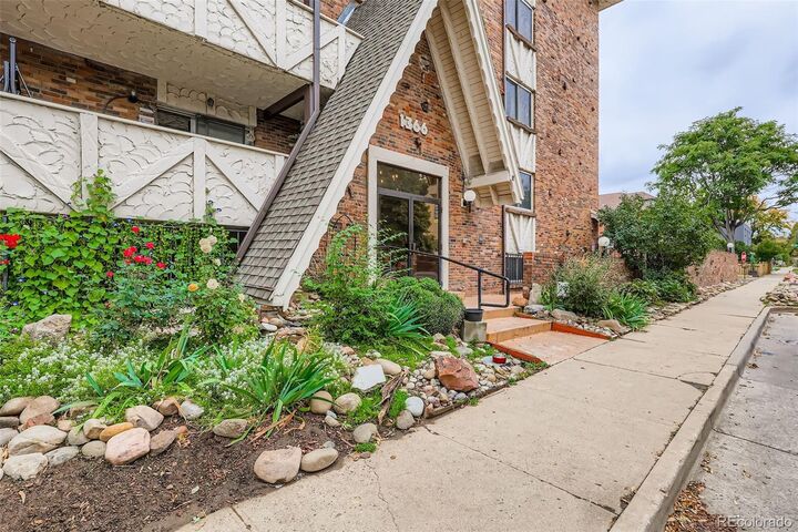 Property Photo:  1366 Garfield Street 209  CO 80206 