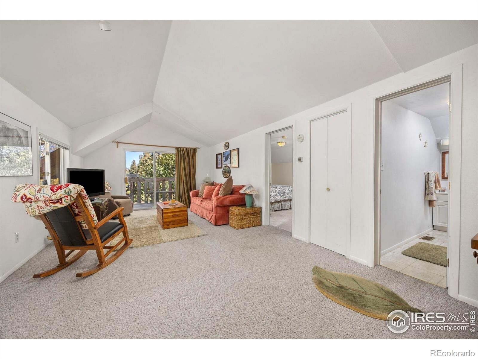 Property Photo:  1006 Damascus Road  CO 80422 