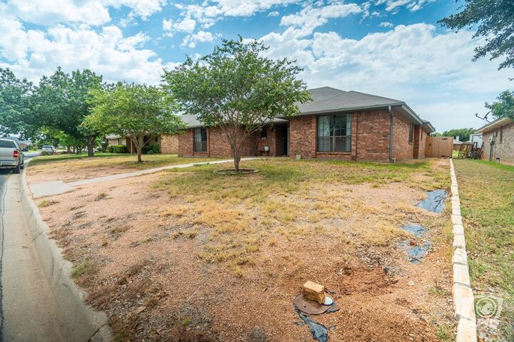 Property Photo: 4205 Shefflera Dr TX 76904
