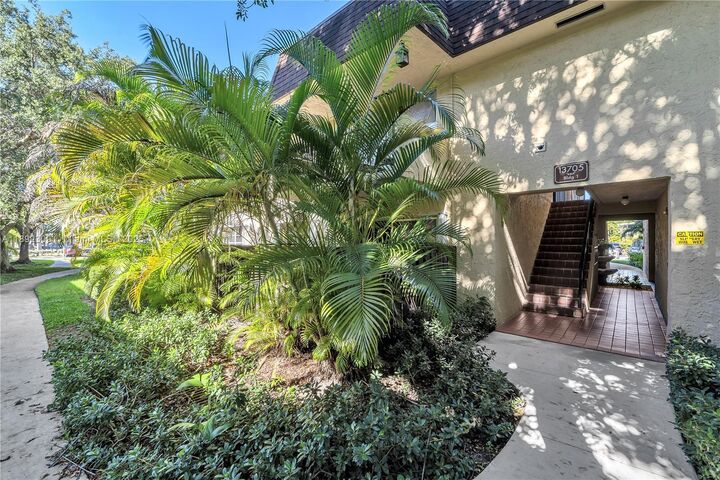 Property Photo: 13705 SW 91st Ct C FL 33176