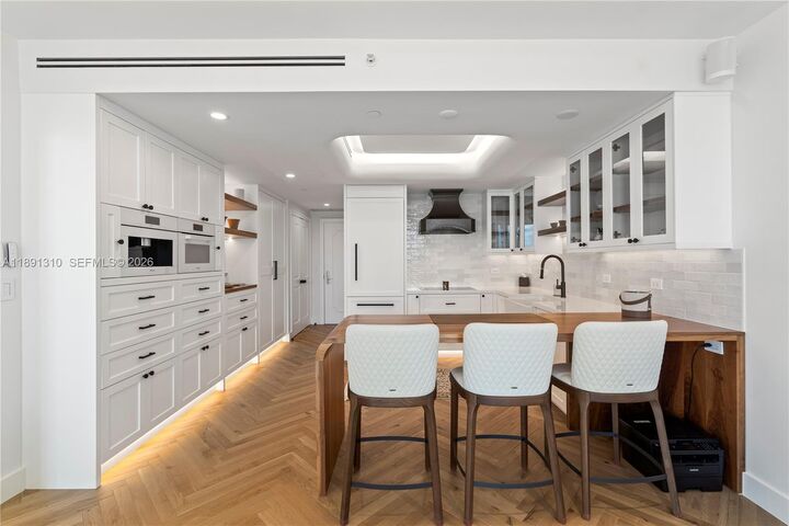 Property Photo: 3350 SW 27th Ave 1503 FL 33133