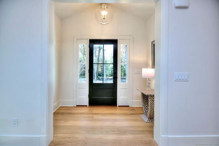 Property Photo:  199 Mariomi Road  CT 06840 