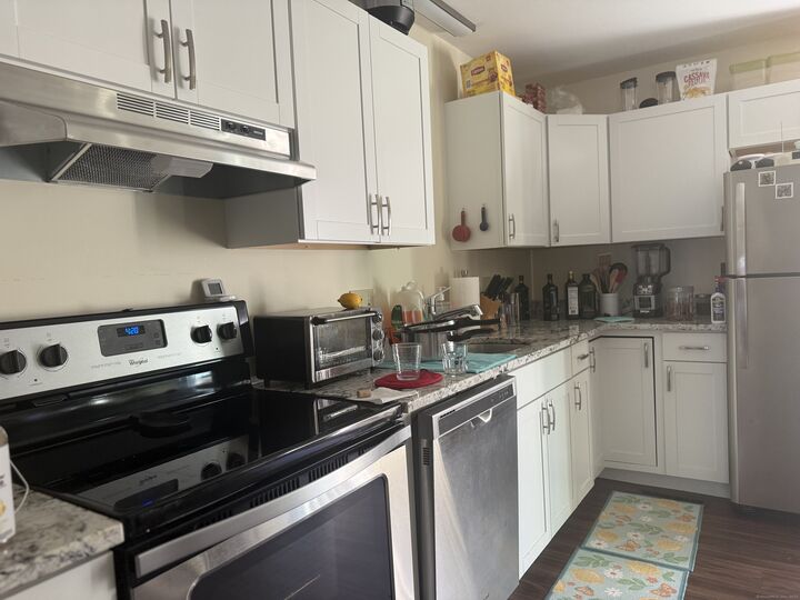 Property Photo: 87 Gerrish Avenue T2 CT 06512