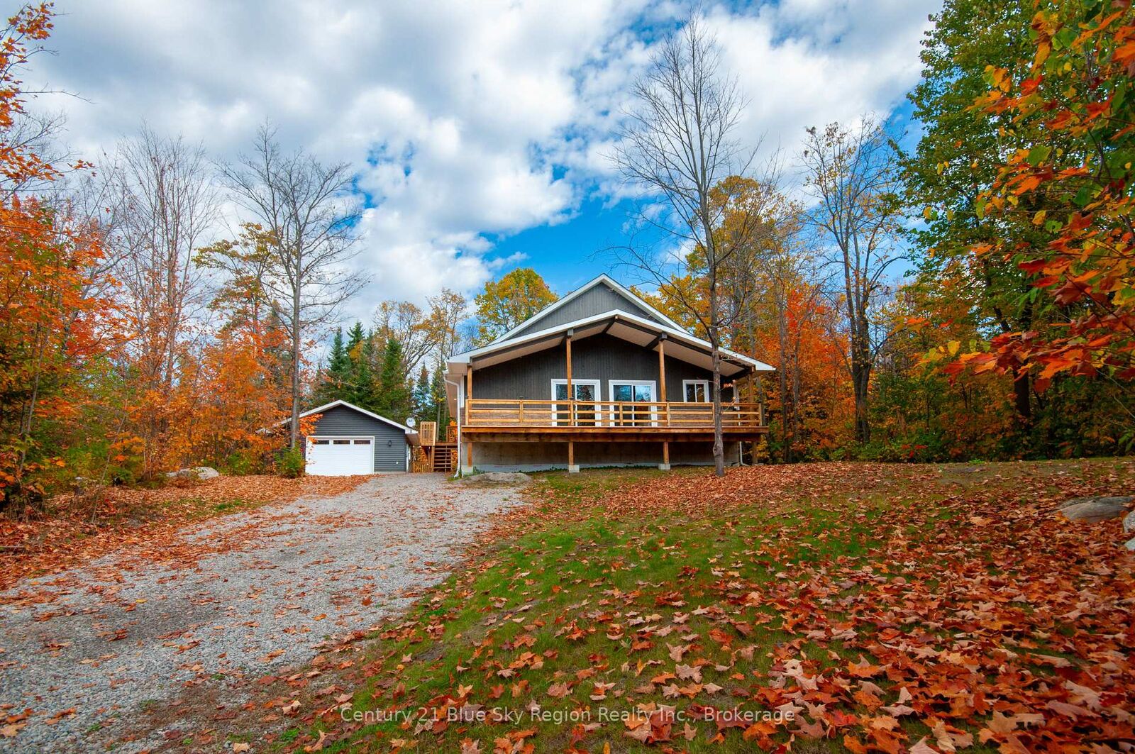 Property Photo:  202 Yellek Trail  ON P1B 8G5