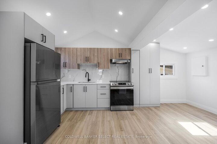 338 Old Mosley Street Unit 3  Wasaga Beach ON L9Z 2H6 photo