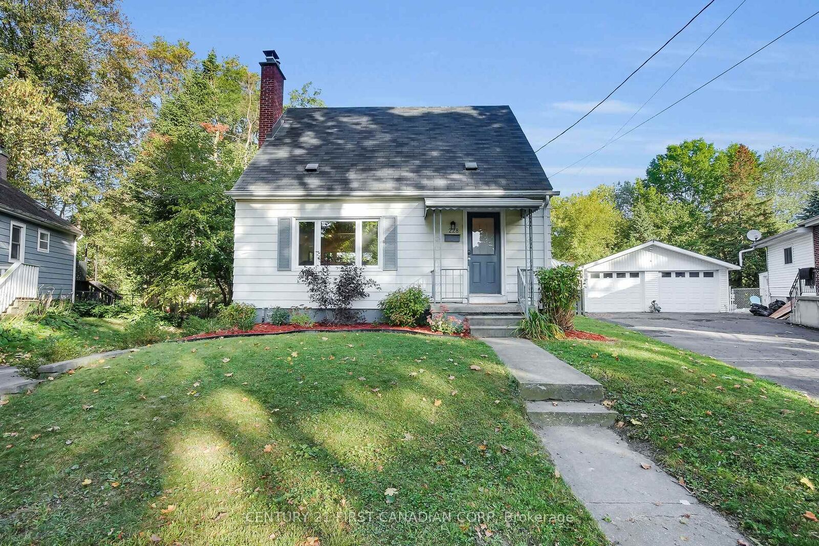 Property Photo: 228 Fellner Avenue ON N5W 4H5