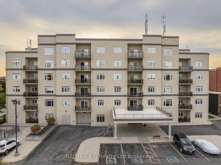 80 Bridge Street E 101 — photo 1