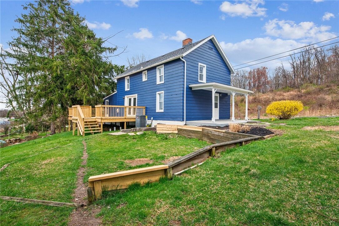 Property Photo: 3004 Bushy Run PA 15644