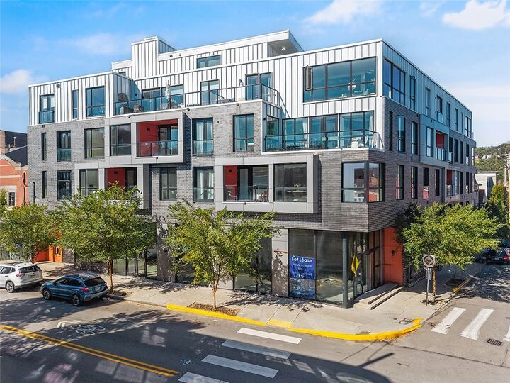 3725 Butler St 302  Lawrenceville PA 15201 photo