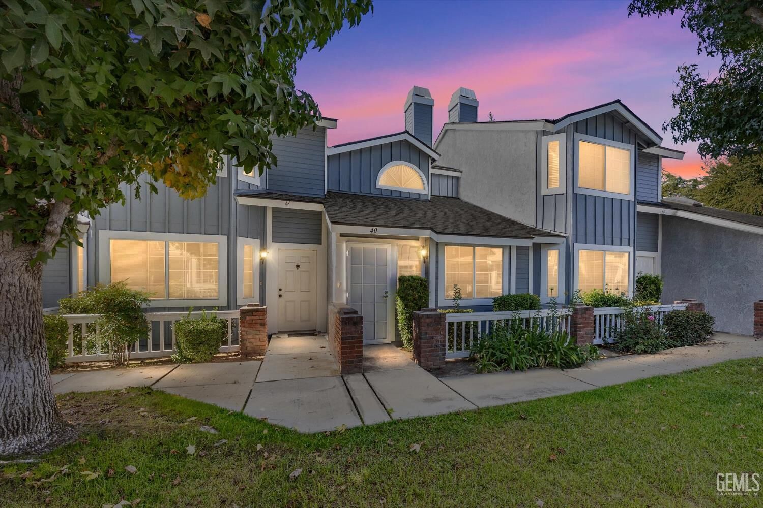 Property Photo: 2600 Brookside Drive 40 CA 93311