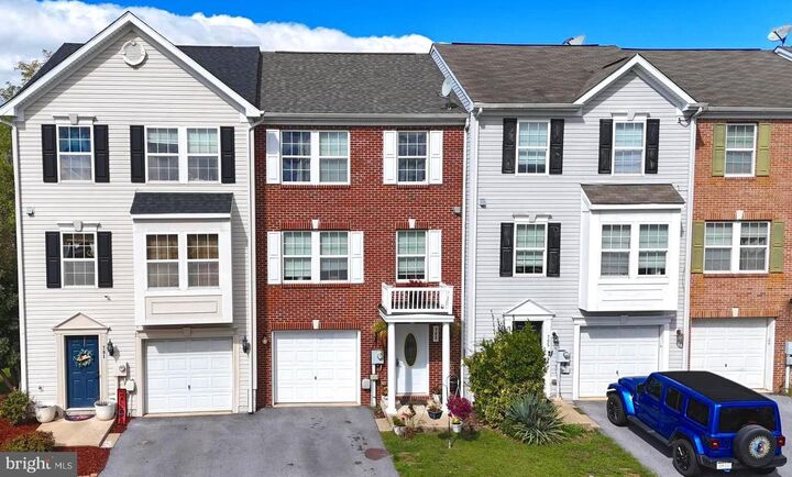 Property Photo: 703 Prentiss Parkway WV 25401