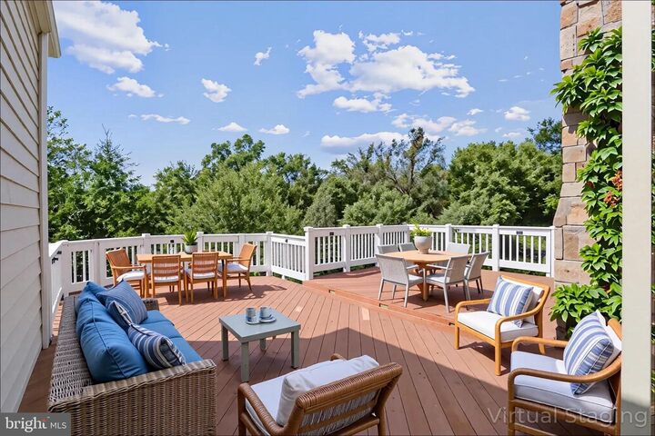 Property Photo:  19883 Naples Lakes Terrace  VA 20147 