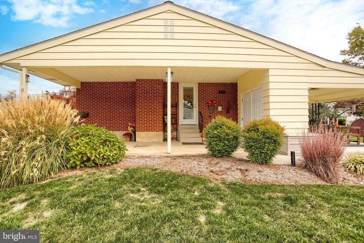 Property Photo:  510 Echo Road  PA 17011