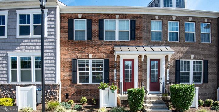 Property Photo: 6113 Camerons Ferry Drive VA 20169