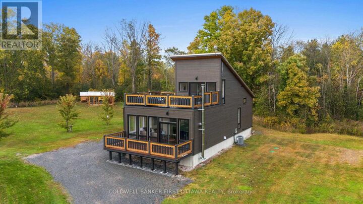 Property Photo: 4210 Scotch Line Road ON K7H 3C5