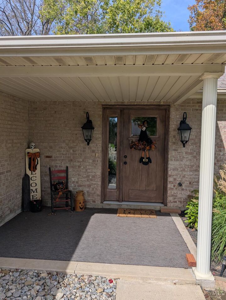 Property Photo: 629 Oakridge Drive OH 45177