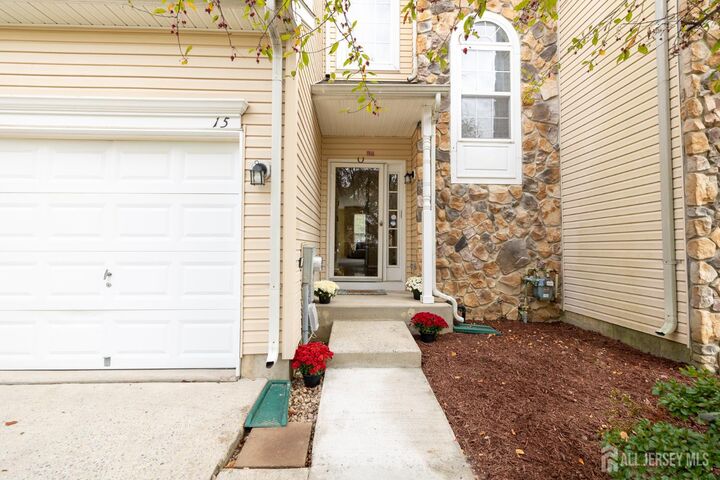 Property Photo: 15 Wyndham Court NJ 08505
