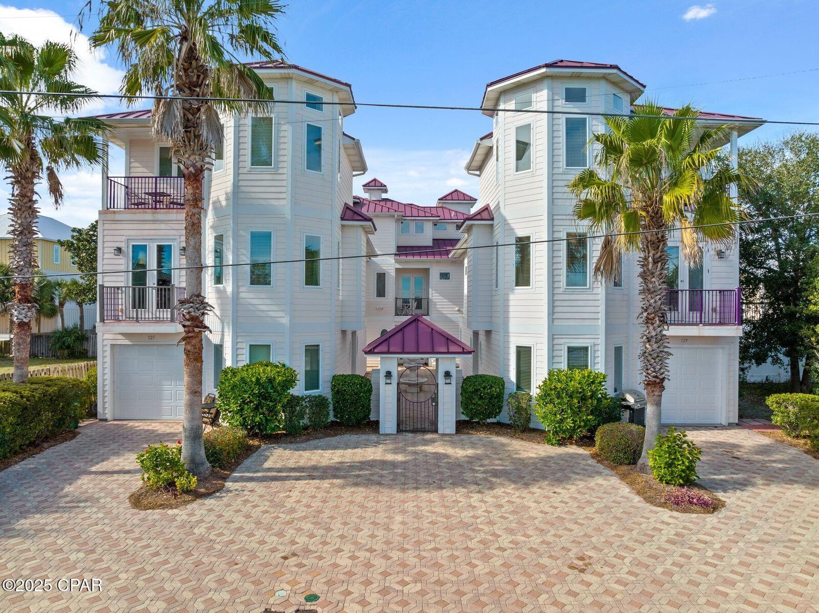 Property Photo: 129 12th Street FL 32413