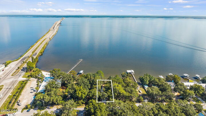 Property Photo: 81 Bay Magnolia Lane FL 32459