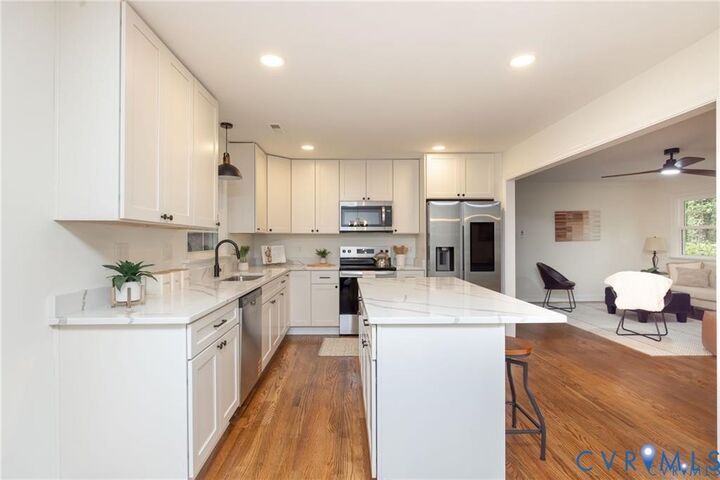 Property Photo:  2313 Stratford Court  VA 23225 