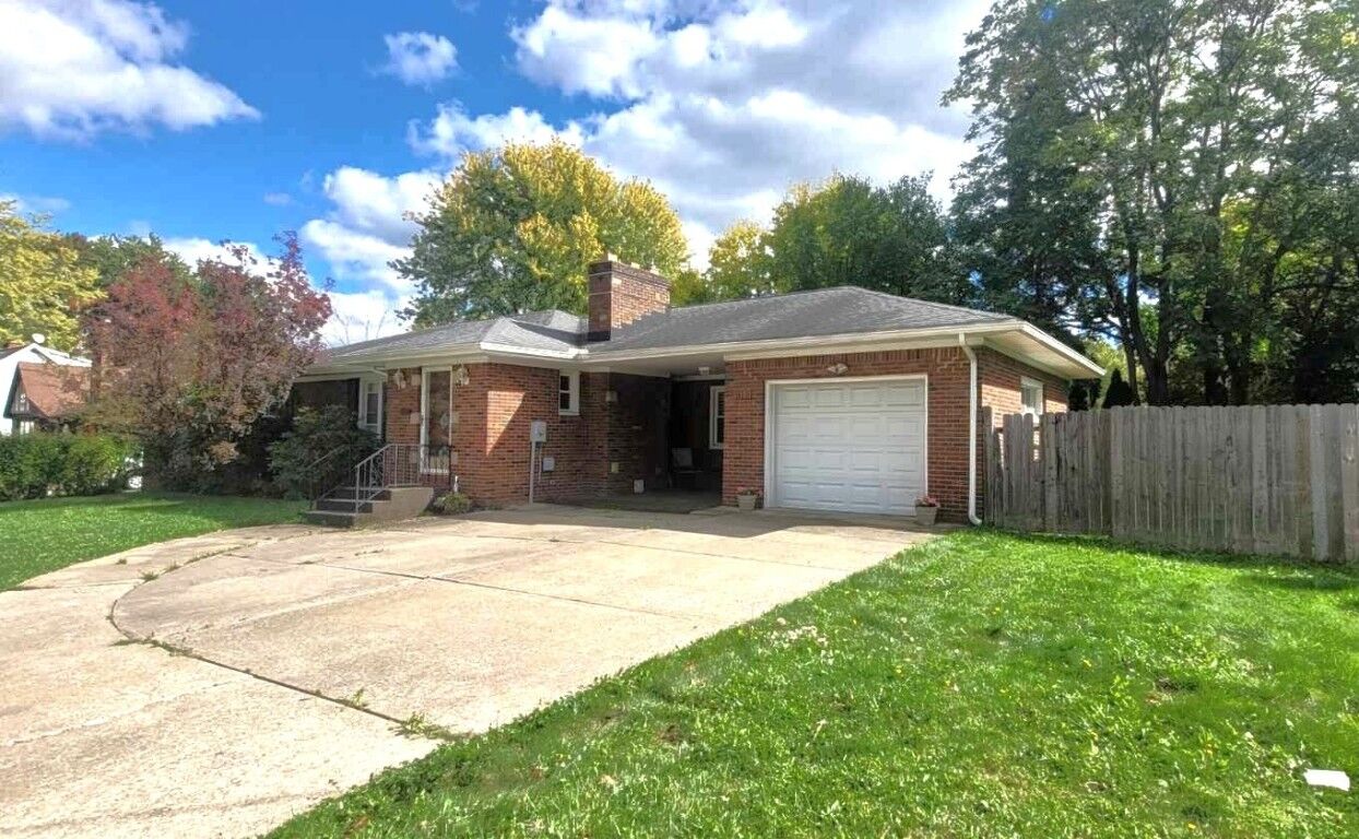 Property Photo: 919 W Gore Road PA 16509