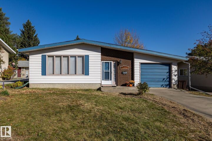 127 Greengrove Avenue  Sherwood Park AB T8A 3C5 photo