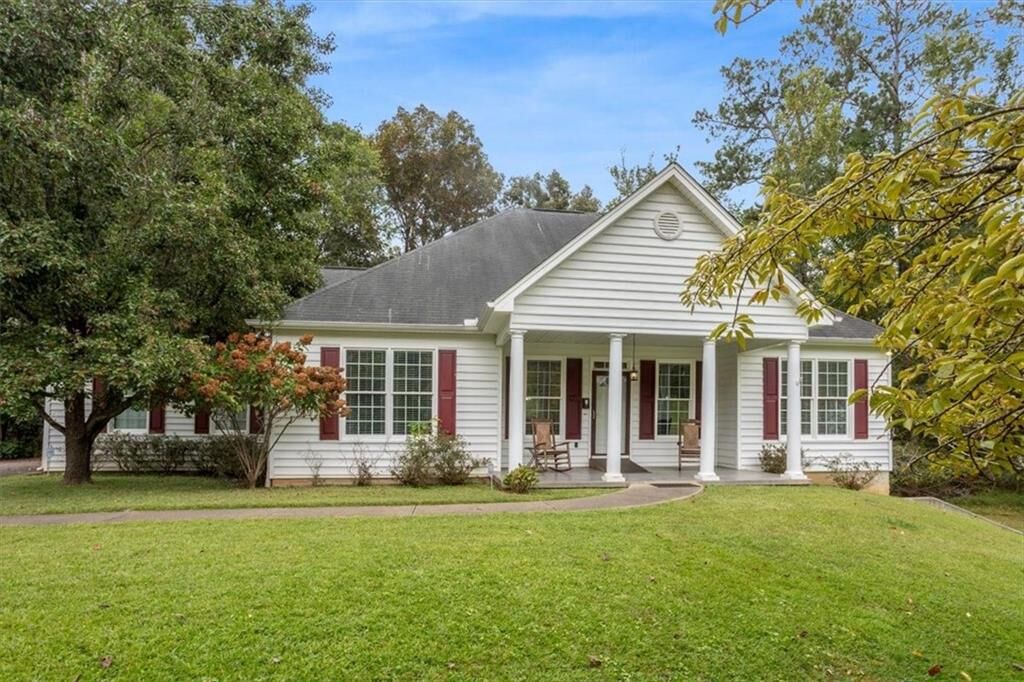 Property Photo: 4362 Park Circle GA 30101