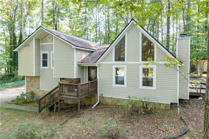 Property Photo: 2622 Sheffield Court SW GA 30064