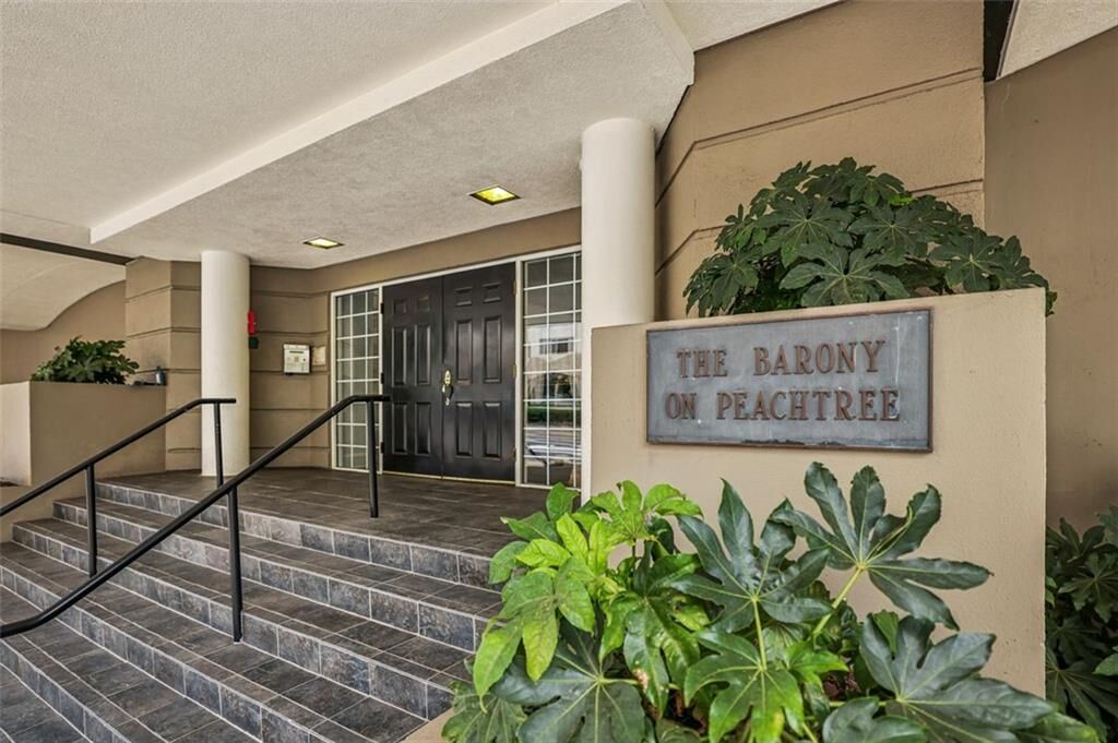 Property Photo:  2499 Peachtree Road NE 406  GA 30305 