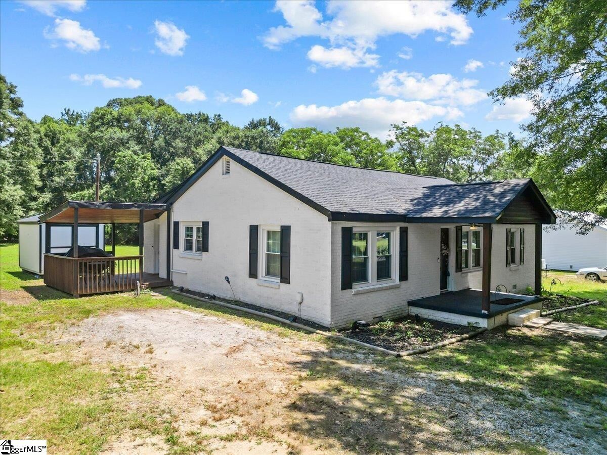 Property Photo: 3703 Keys Street SC 29624