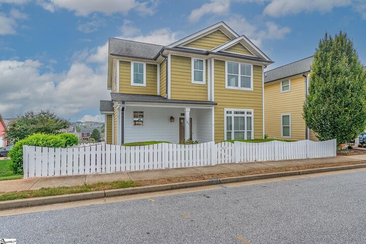 Property Photo: 105 Lawndale Drive SC 29651