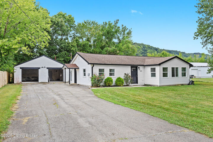 Property Photo:  265 Solomons Rd  KY 40165 