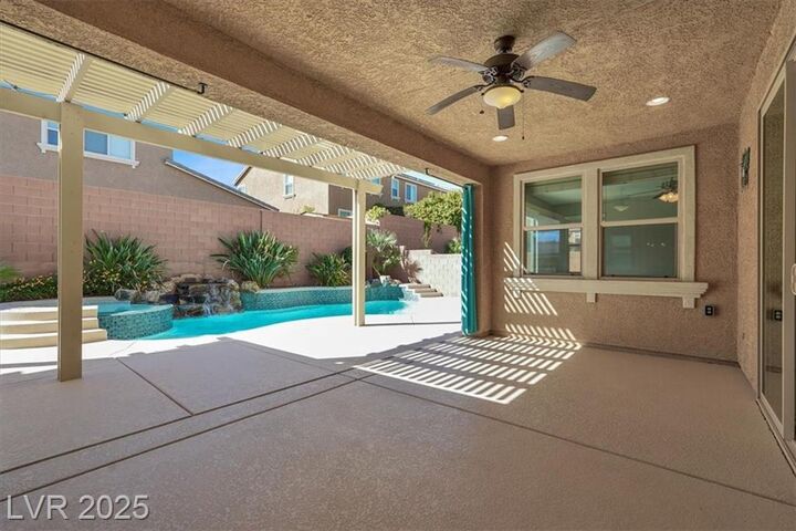 Property Photo: 6513 Towerstone Street NV 89084