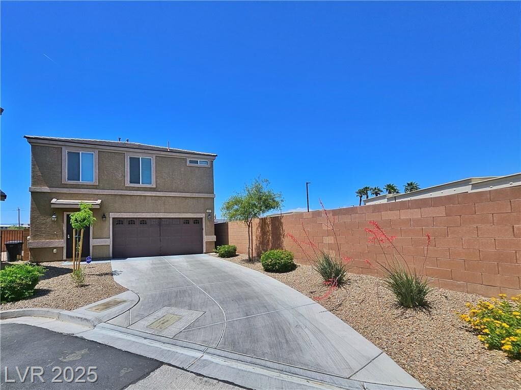 Property Photo: 4905 Quiet Morning Street NV 89122