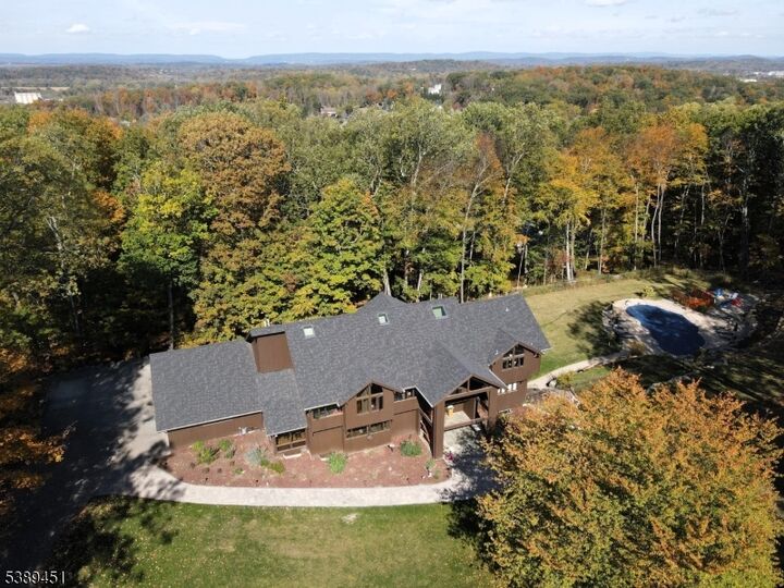 Property Photo: 21 Starrett Ct NJ 07871