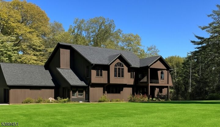 Property Photo:  21 Starrett Ct  NJ 07871 