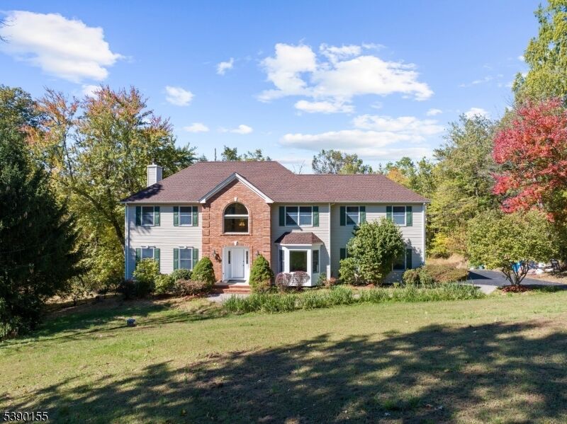 Property Photo:  5 Sky View Garden Rd  NJ 08833 