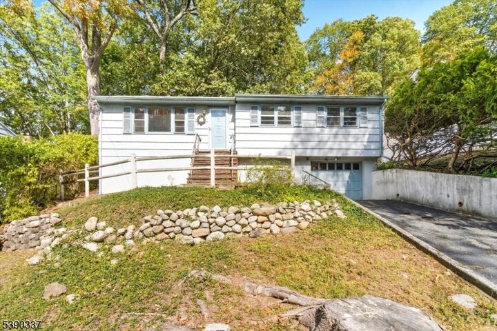 37 Demarest Ave  Oakland Boro NJ 07436 photo