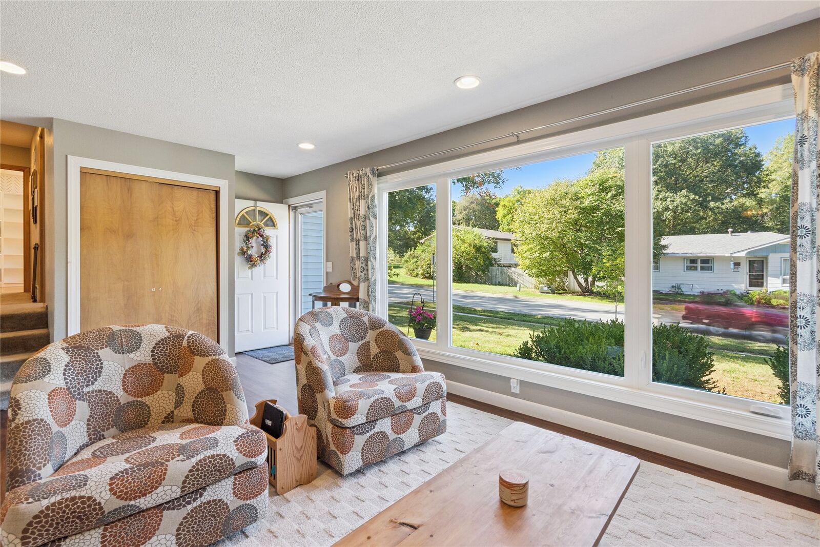 Property Photo:  1104 Hazel Street  IA 50219 