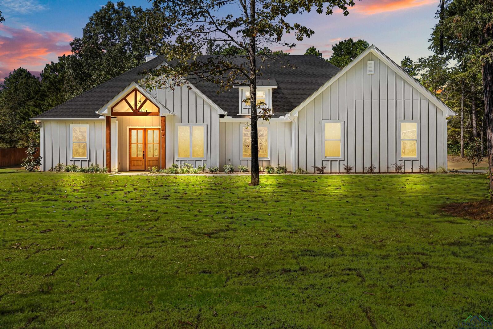 Property Photo:  189 Clover Ln.  TX 75640-0000 