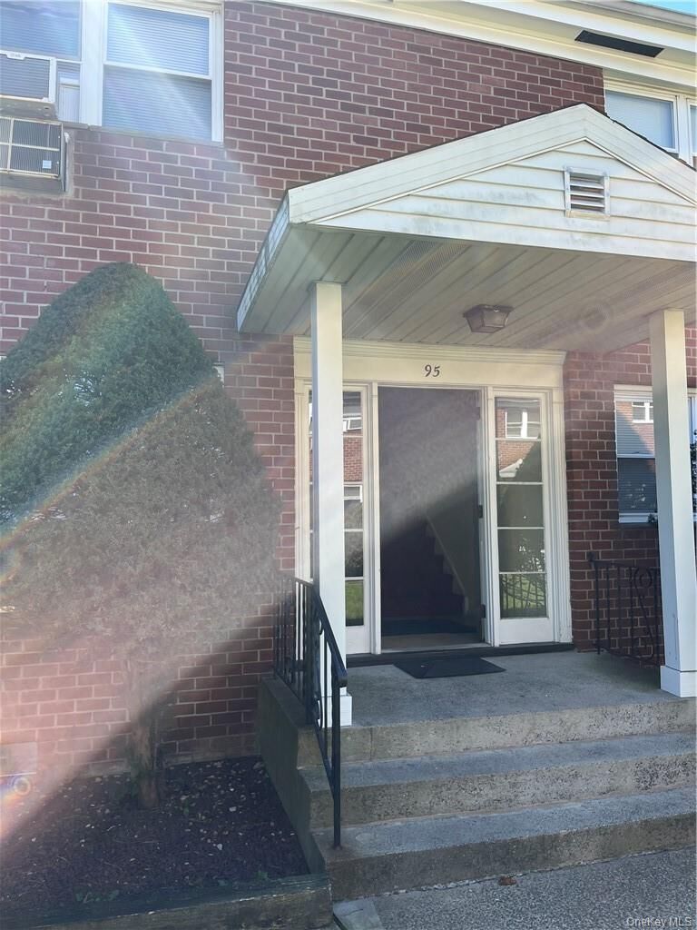 Property Photo: 95 N Middletown Road NY 10965