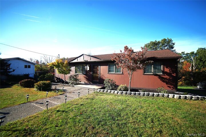Property Photo:  24 Oak Drive  NY 10950 