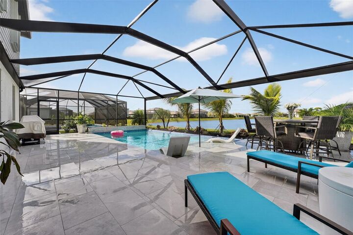 Property Photo:  15527 Islandwalk Avenue  FL 34211 