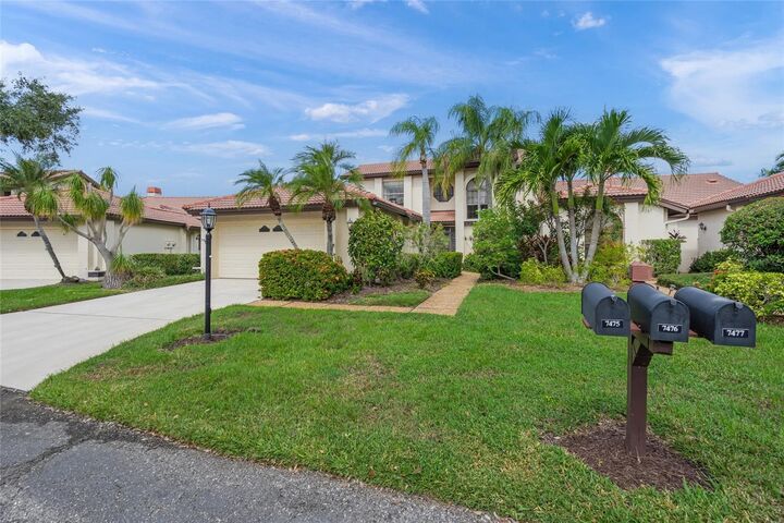 Property Photo:  7475 Oak Moss Drive 20  FL 34241 