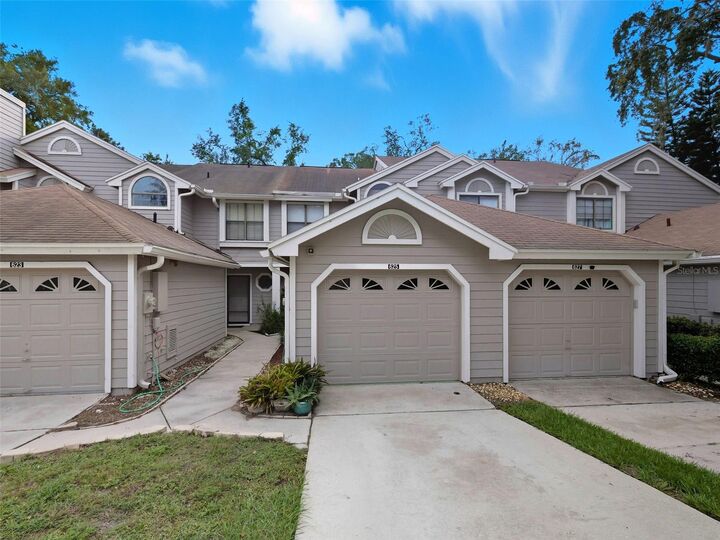 Property Photo: 625 Northbridge Drive FL 32714