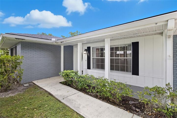 Property Photo:  1731 Lagoon Court  FL 33803