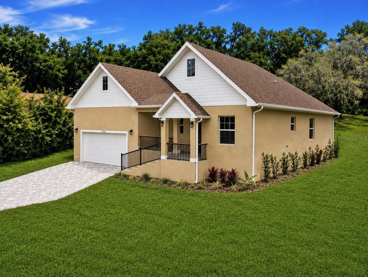 Property Photo: 12500 Green Oak Lane FL 33525