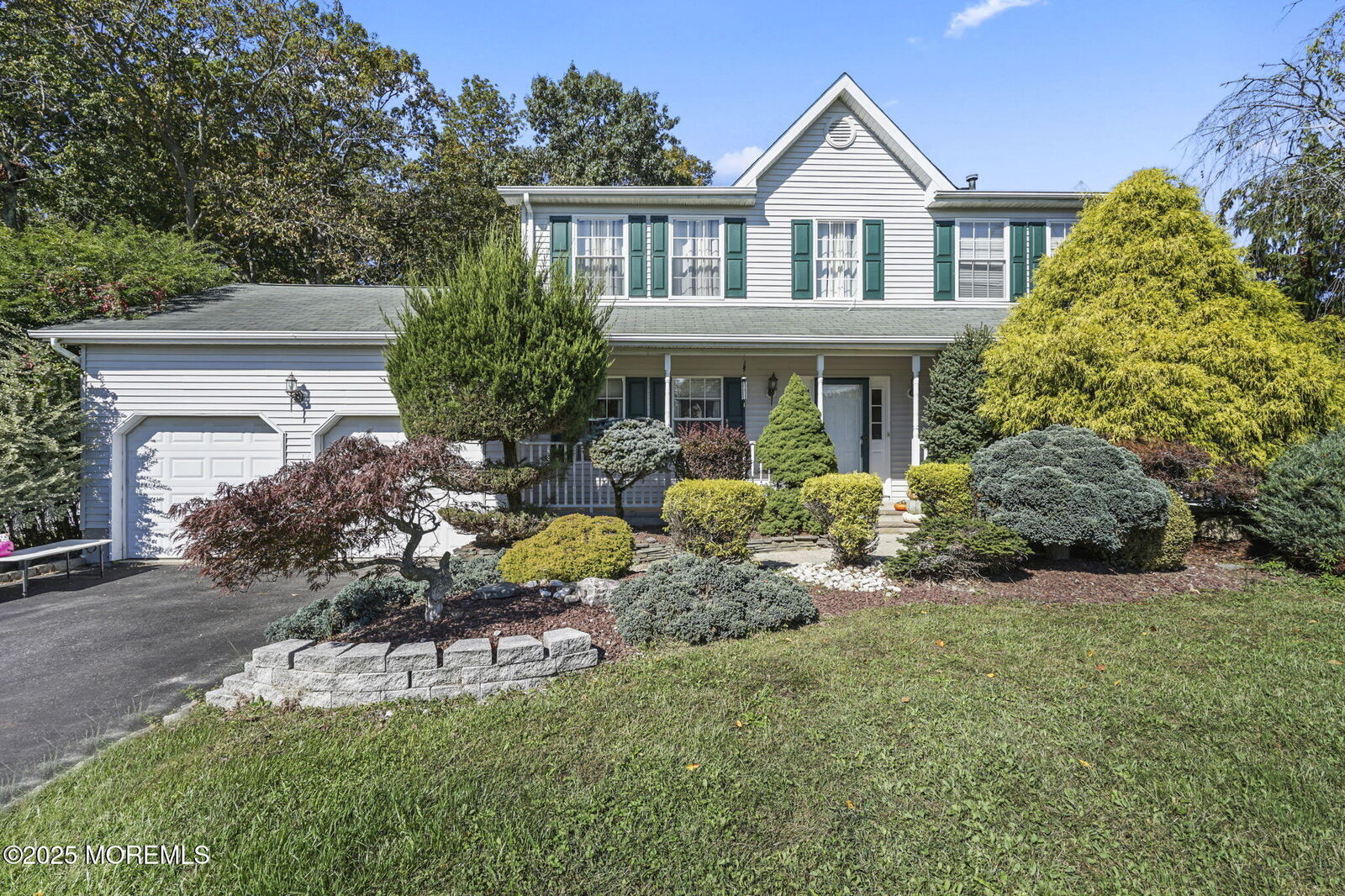 Property Photo: 6 Huckleberry Lane NJ 08533