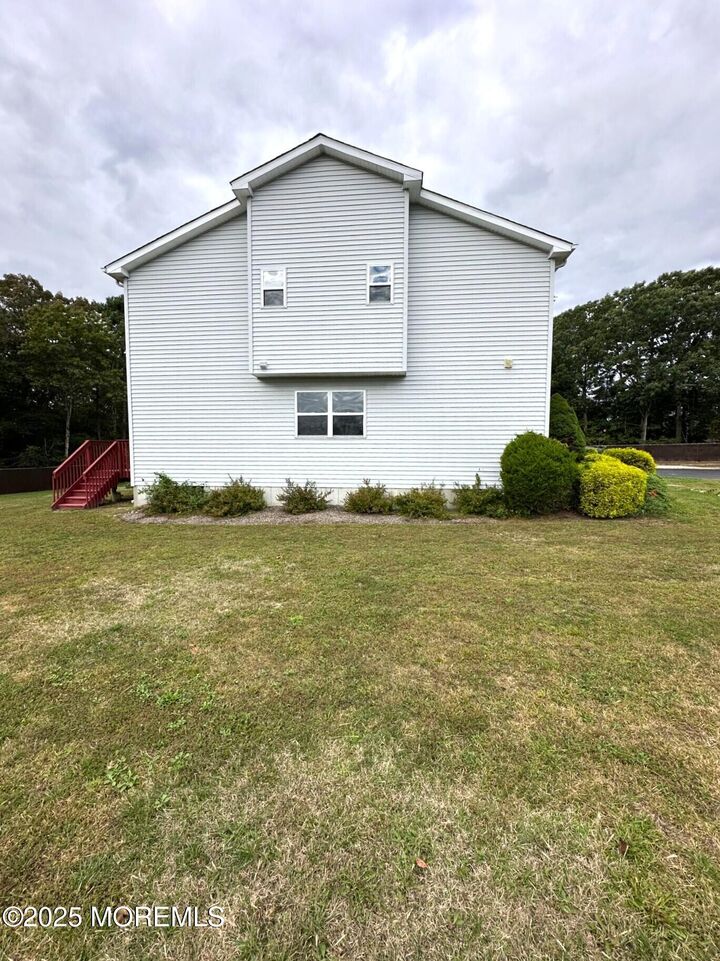 Property Photo:  72 Vincent Court  NJ 08087